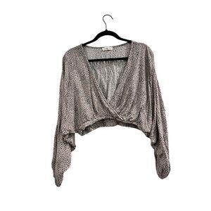 Little Lie Women's S Cheetah Print V-Neck Blouse Batwing Sleeve Casual